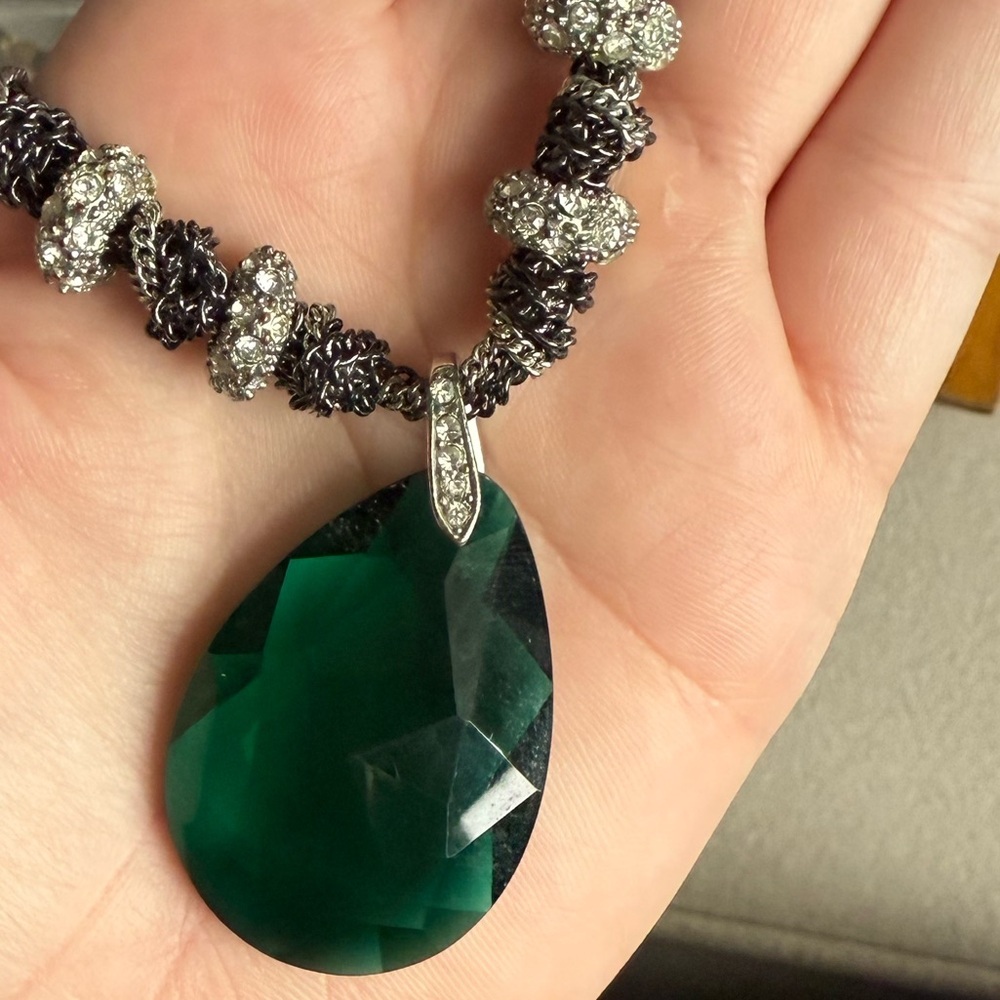 LOFT Dark Green Teardrop Pendant Necklace – Gunmetal Chain - Picture 12 of 12